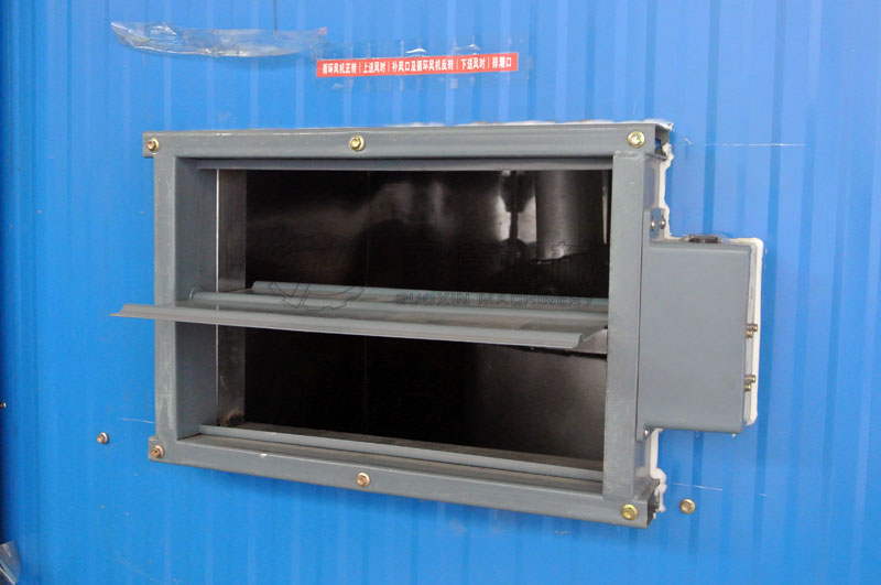 循環風機正轉（上送風時）補風口及循環風機反轉（下送風時）排潮口